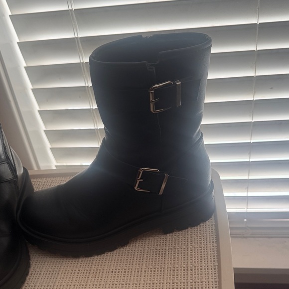 Soda Black Moto Boots - Picture 2 of 8